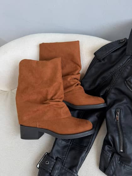Botas diversas