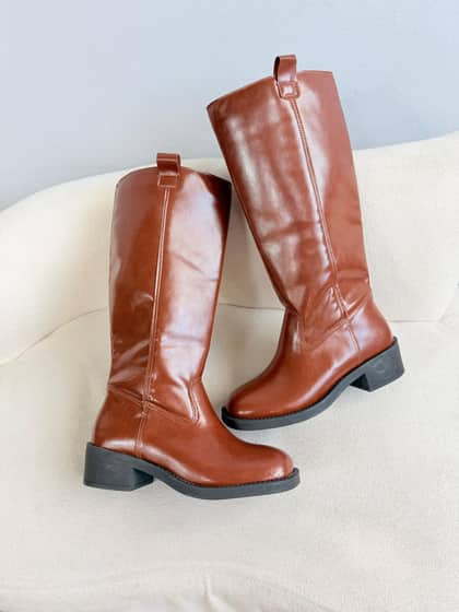 Botas diversas