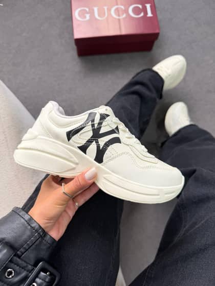Gucci logo