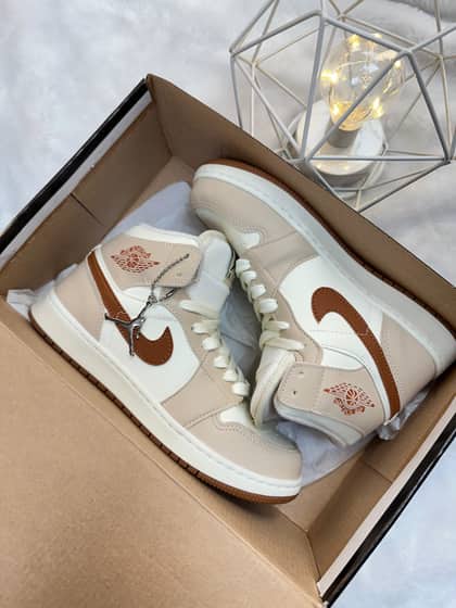 Bota Jordan low 01