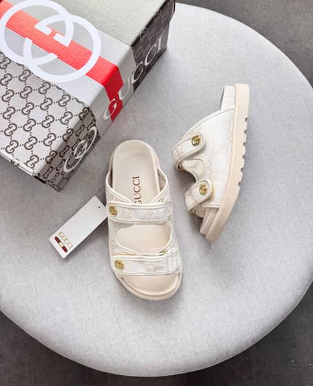 Gucci douo dupla logo