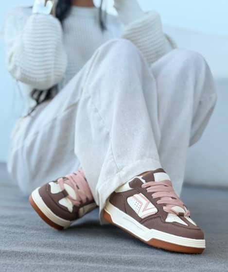 Vans upland